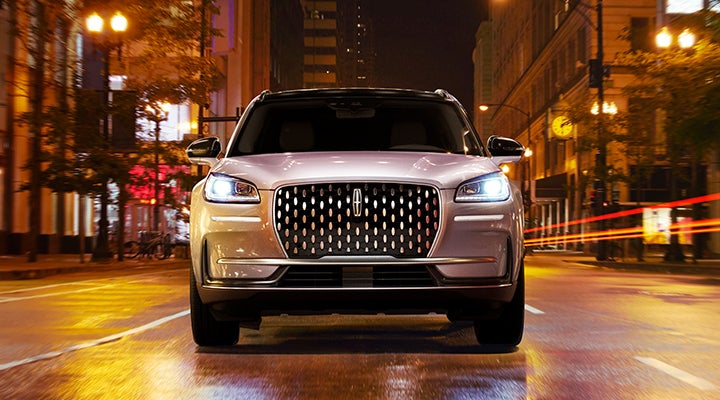 The striking grille of a 2024 Lincoln Corsair® SUV is shown. | Lincoln Demo 4 in Wooster OH
