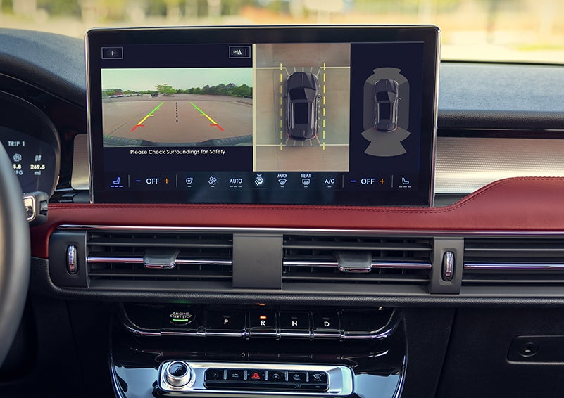 The large center touchscreen of a 2024 Lincoln Corsair® SUV is shown. | Lincoln Demo 4 in Wooster OH