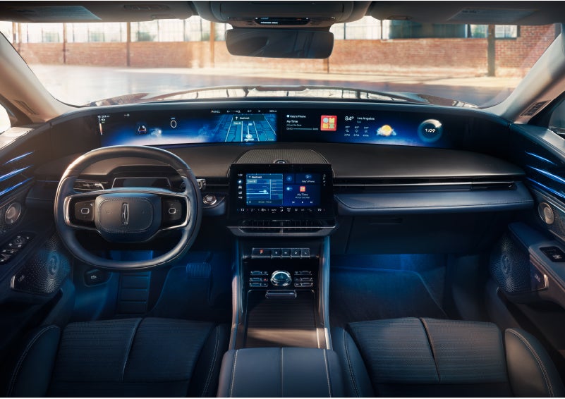 The panoramic display is shown in a 2024 Lincoln Nautilus® SUV. | Lincoln Demo 4 in Wooster OH
